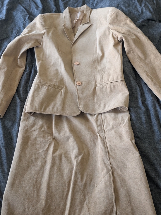 ultrasuede Jackets & Blazers - Ultrasuede Women's 2 Piece Suit